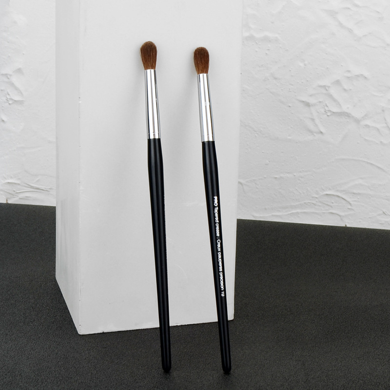 Professional Eyeshadow Brush T - огляд і ціна Beauty Blender In Makeup
