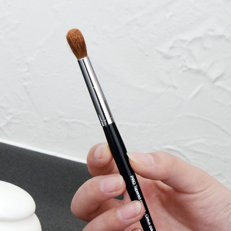 Professional Eyeshadow Brush T - огляд і ціна Beauty Blender In Makeup