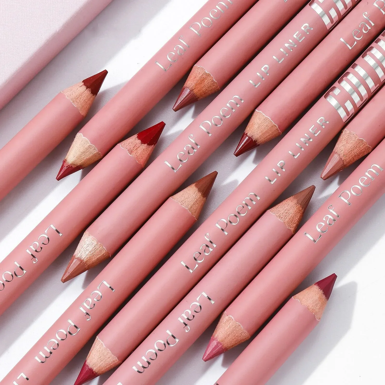 Nude Brown Lip Liner Pencil Li - огляд і ціна Beauty Linasi Makeup